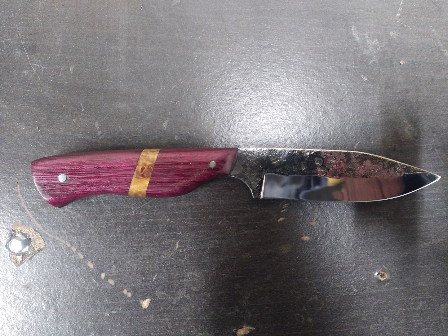 couteau fixe manche en amarante et loupe d'Amboine
